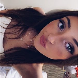 Meet your Posher, Gabriella